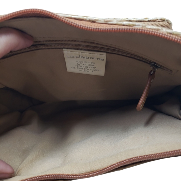 Liz Claiborne Tan Crossbody Bag with Structured Design and Gold Tone Hardware - Picture 8 of 12